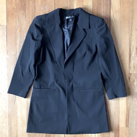 Elizabeth and James Sharp Shoulder James Blazer - Picture 4 of 8